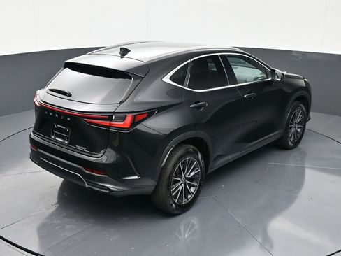 Used 2024 Lexus NX 250 FWD w/ Towing Package (2000 Lbs) image 16