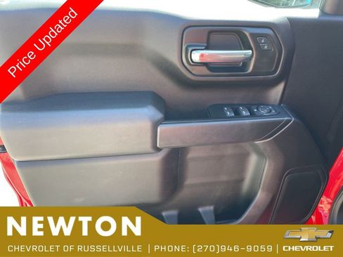 Used 2024 Chevrolet Silverado 1500 Custom w/ Turbomax Blackout Package AWD/4WD image 5