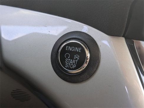 Used 2013 Ford C-MAX SEL image 18