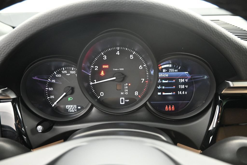Certified 2024 Porsche Macan AWD/4WD image 15