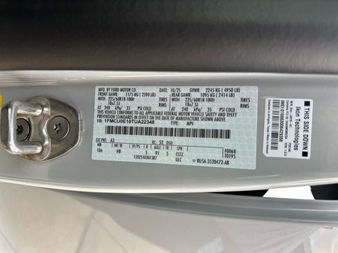 New 2026 Ford Escape SE image 30