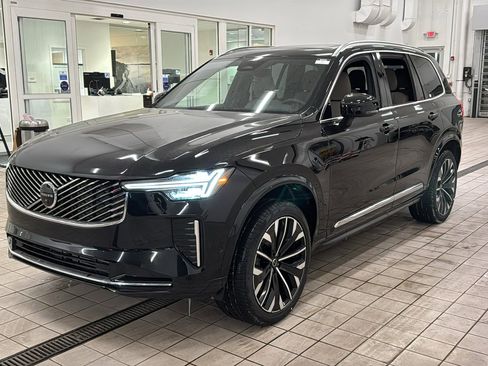 New 2026 Volvo XC90 T8 Plus w/ Protection Package Premier image 9