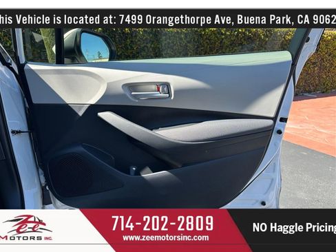 Used 2021 Toyota Corolla LE image 45