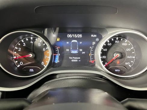 Used 2018 Jeep Compass Limited w/ Navigation Group AWD/4WD image 21