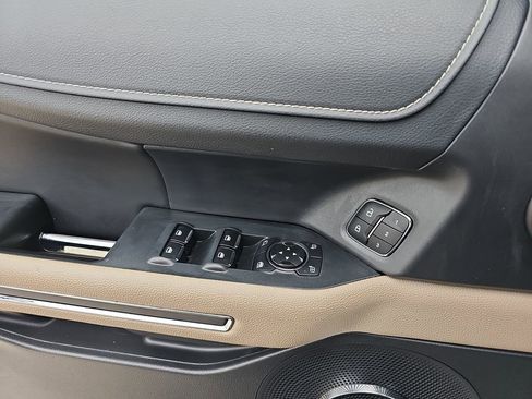 Used 2024 Ford Expedition Max XLT image 34