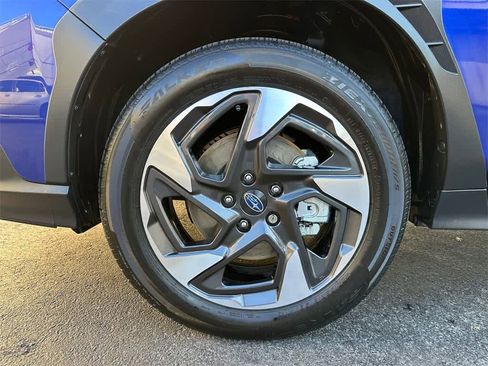 Used 2025 Subaru Crosstrek 2.5i Limited w/ Crosstrek Mirror Package image 8