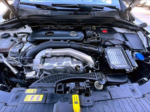 Used 2025 Mercedes-Benz GLA 250 image 31