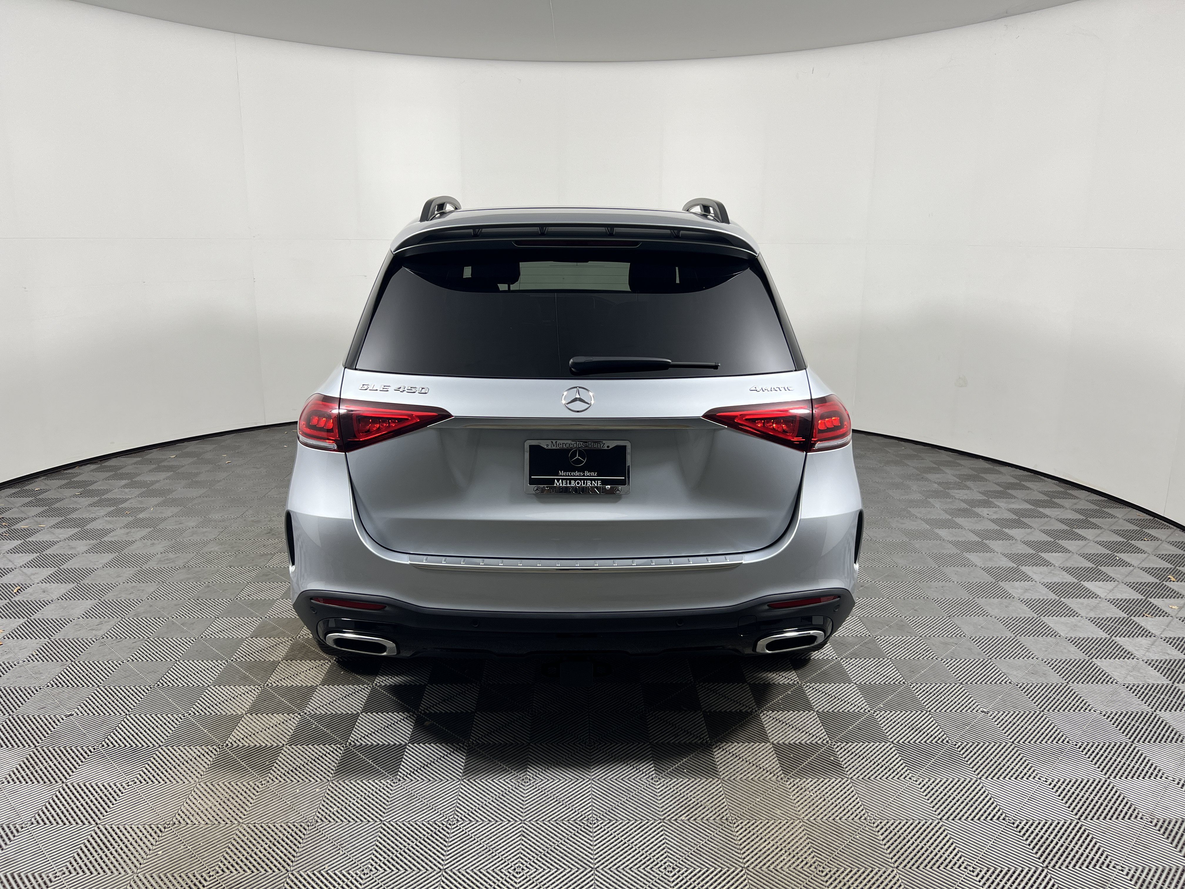 Used 2023 Mercedes-Benz GLE 450 4MATIC image 4