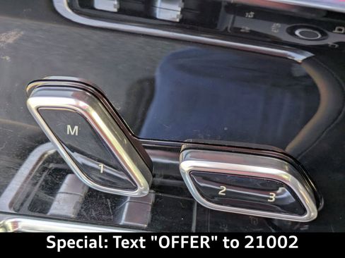 Used 2023 Land Rover Range Rover SE image 22