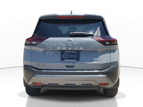 Used 2022 Nissan Rogue SL image 5
