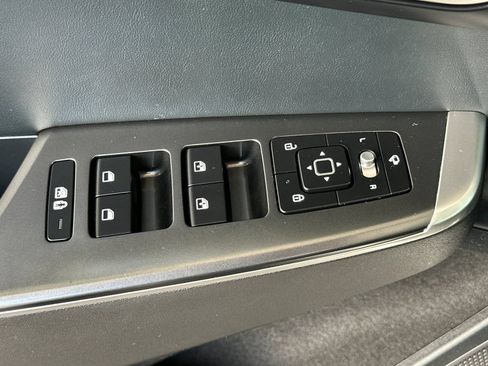Certified 2024 Kia EV6 Light RWD image 14