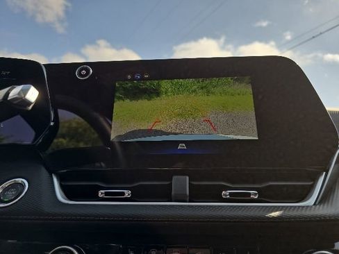 Certified 2026 Chevrolet Equinox LT AWD/4WD image 21