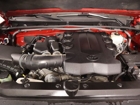 Used 2018 Toyota 4Runner TRD Off-Road Premium image 20