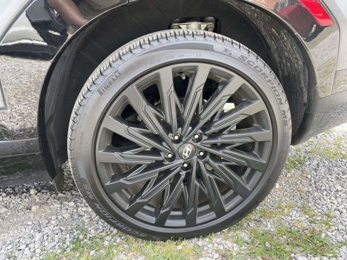 Used 2025 Hyundai Santa Fe Calligraphy image 3