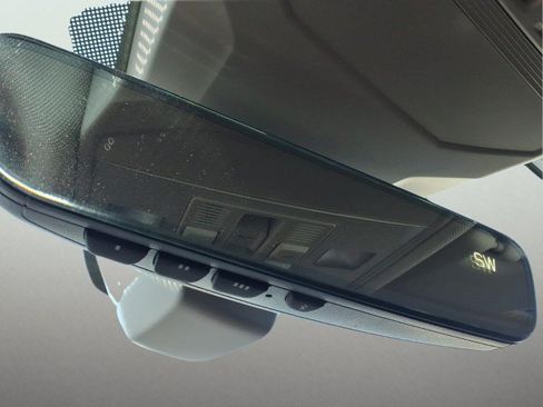 Certified 2024 Volkswagen Jetta SE FWD image 25
