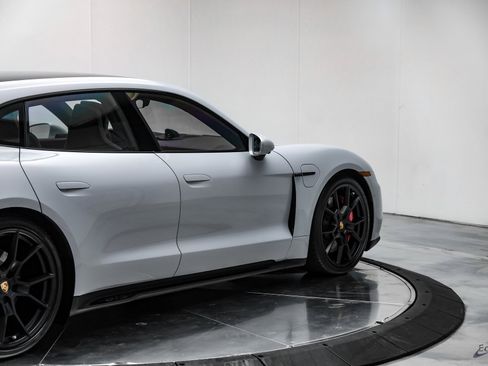 Used 2023 Porsche Taycan GTS w/ Premium Package image 15