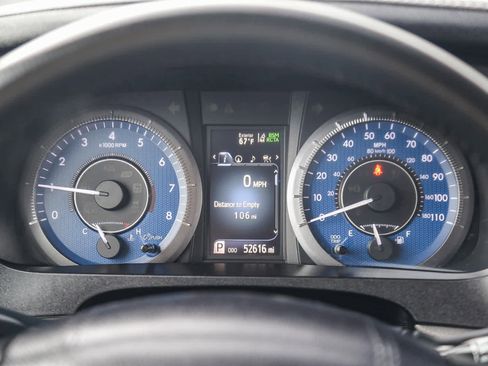 Used 2019 Toyota Sienna XLE image 25
