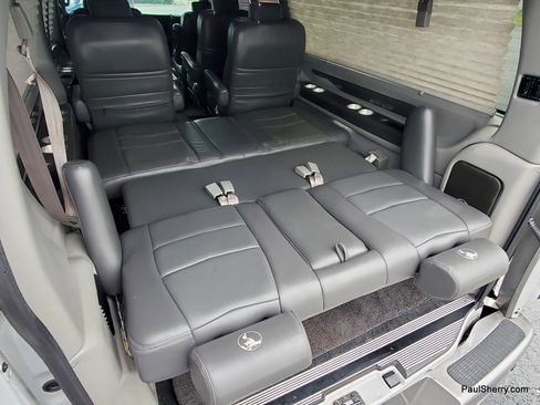 Used 2020 GMC Savana 2500 Extended w/ Enhanced Convenience Package RWD image 20