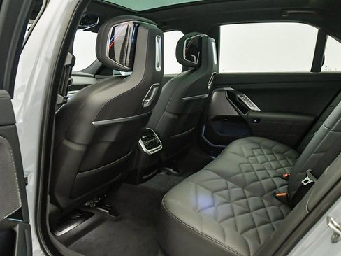 New 2026 BMW 740i w/ Premium Package image 23