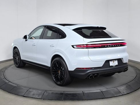 New 2026 Porsche Cayenne S AWD/4WD image 3