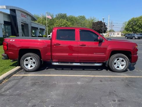 Used 2018 Chevrolet Silverado 1500 LT w/ All Star Edition AWD/4WD image 10