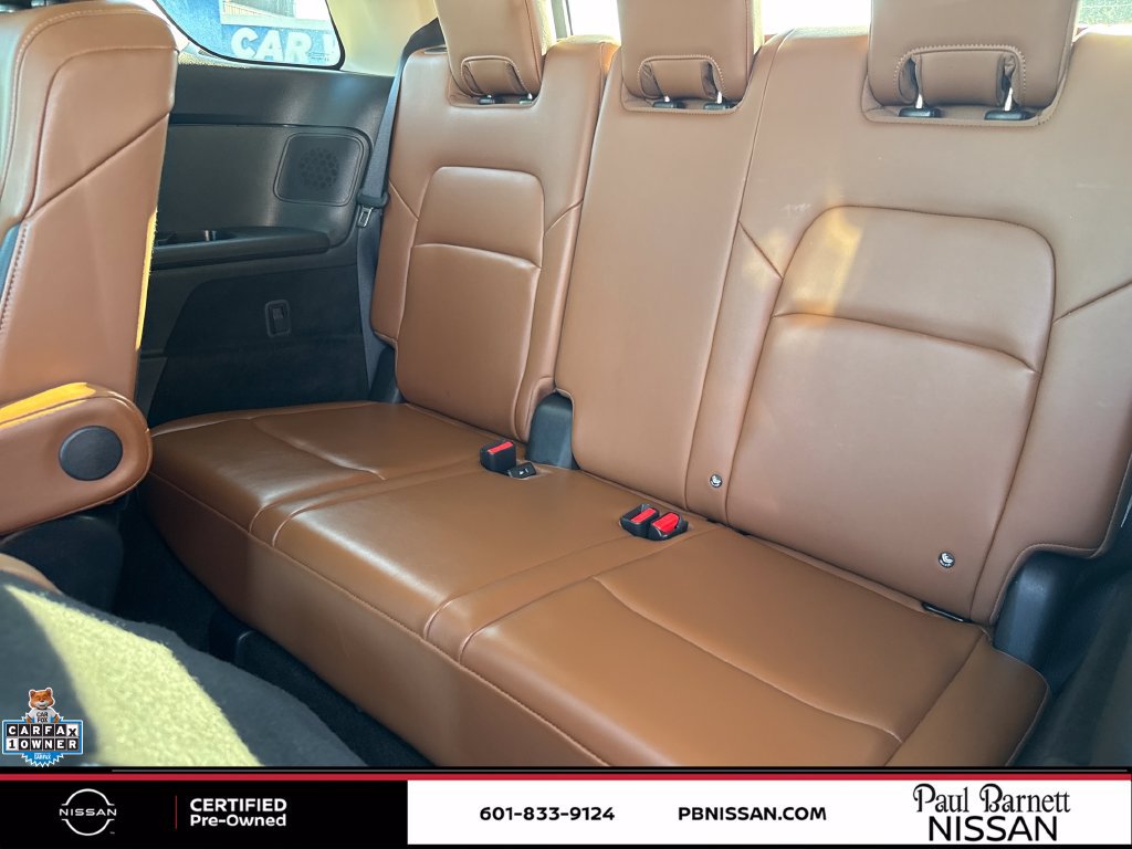 Certified 2025 Nissan Pathfinder Platinum FWD image 29