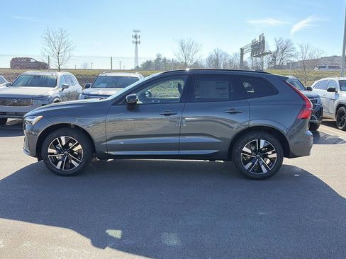 New 2026 Volvo XC60 B5 Core w/ Climate Package image 4