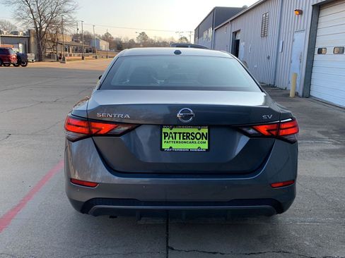 Used 2021 Nissan Sentra SV image 5