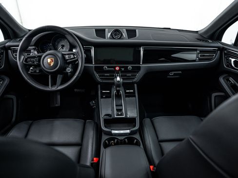 Certified 2026 Porsche Macan S AWD/4WD image 12