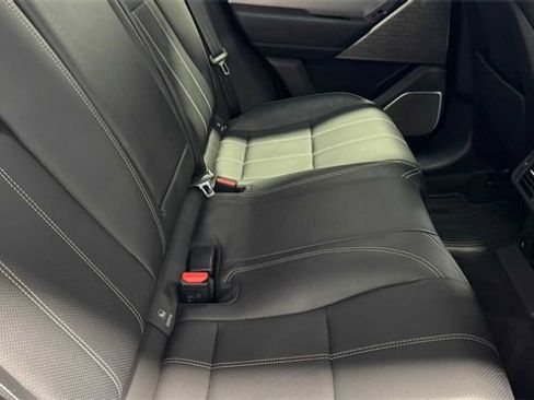 Used 2019 Land Rover Range Rover Velar R-Dynamic SE image 15