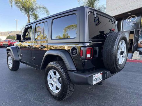 Used 2022 Jeep Wrangler Unlimited Sport AWD/4WD image 5