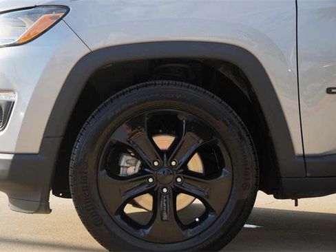 Certified 2020 Jeep Compass Latitude image 5