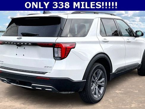 Used 2026 Ford Explorer Active image 6