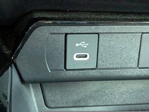 Certified 2024 Toyota Prius XLE image 19