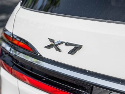 Used 2024 BMW X7 xDrive40i image 49