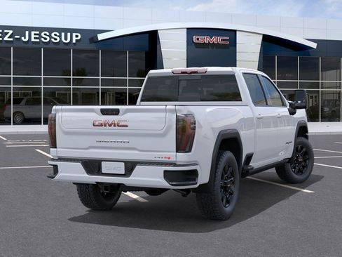 Used 2026 GMC Sierra 2500 AT4 w/ AT4 Premium Plus Package image 4