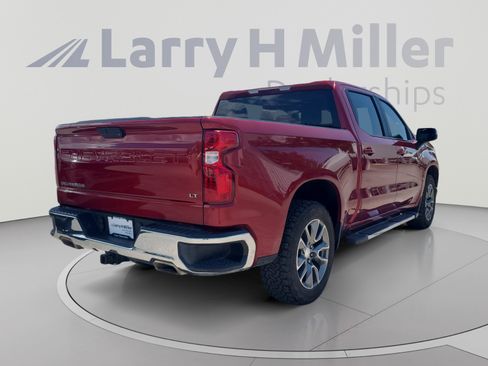 Used 2021 Chevrolet Silverado 1500 LT AWD/4WD image 5