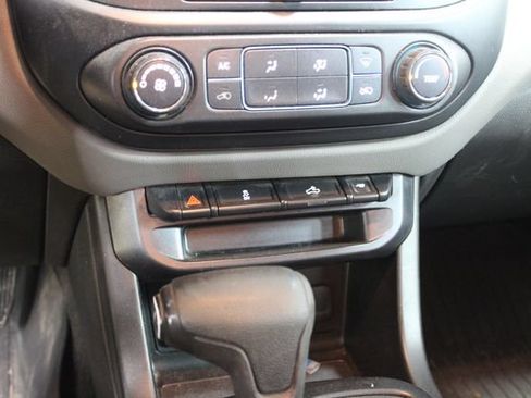 Used 2017 Chevrolet Colorado W/T w/ WT Convenience Package AWD/4WD image 18