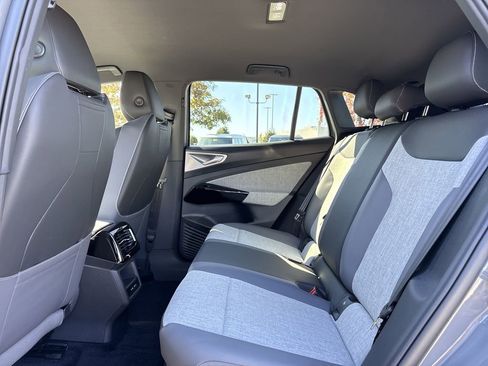 New 2025 Volkswagen ID.4 Pro AWD/4WD image 14