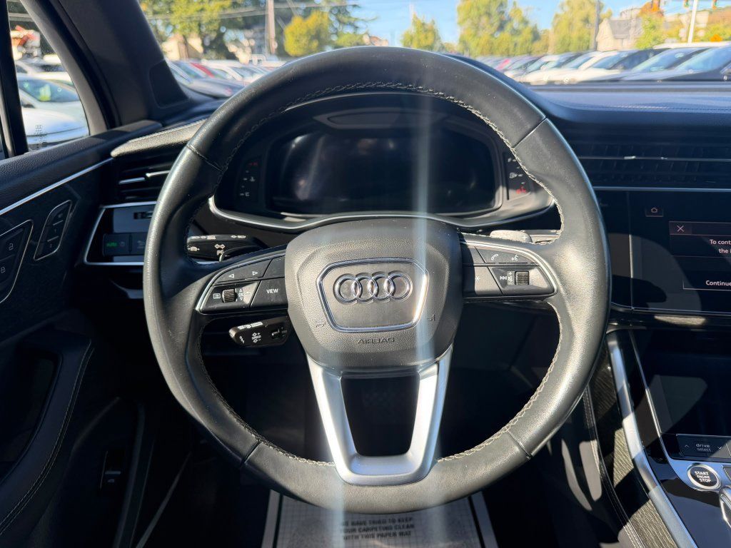 Used 2025 Audi Q7 3.0T Premium Plus AWD/4WD image 13