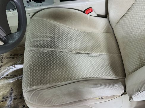 Used 2009 Toyota Camry LE FWD image 17