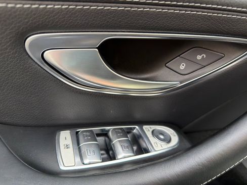 Used 2019 Mercedes-Benz AMG GT 63 image 36