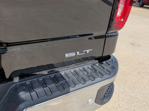 New 2026 GMC Sierra 1500 SLT image 47