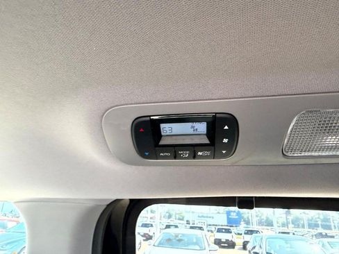 Used 2024 Honda Odyssey EX-L image 11