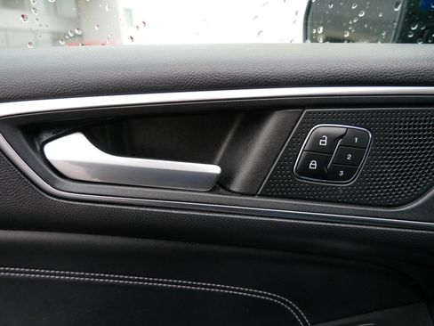 Used 2022 Ford Edge Titanium w/ Equipment Group 301A image 15