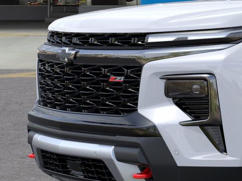 New 2026 Chevrolet Traverse Z71 w/ Enhanced Driving Package AWD/4WD image 13