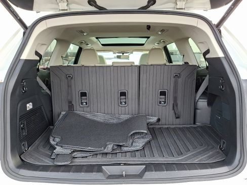 Certified 2021 Subaru Ascent Limited w/ Technology Package image 33