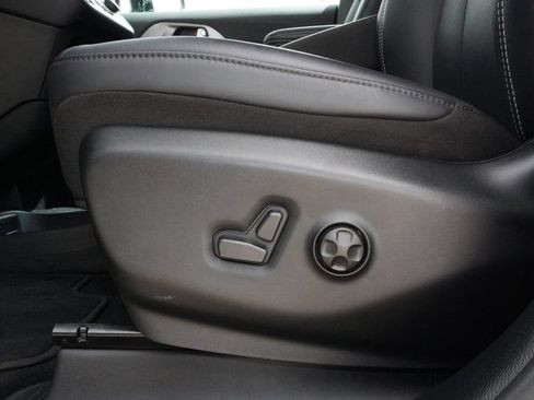 Used 2026 Chrysler Pacifica Select FWD image 22