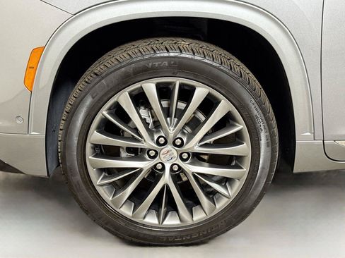 Used 2025 Buick Enclave Avenir w/ Super Cruise Package AWD/4WD image 31