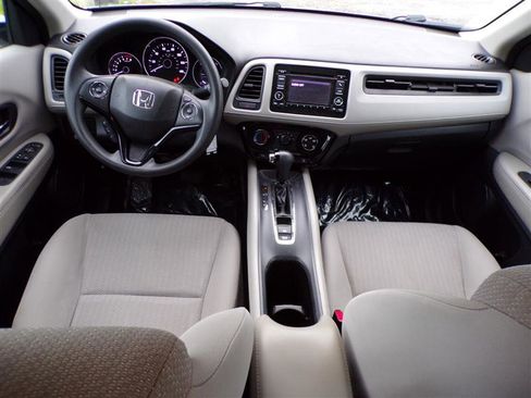 Used 2018 Honda HR-V LX image 29
